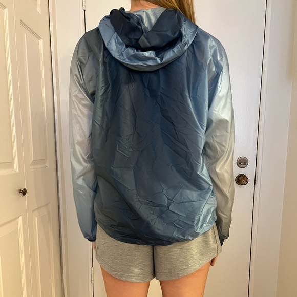 lululemon lab; light weight running jacket - Picture 2 of 3